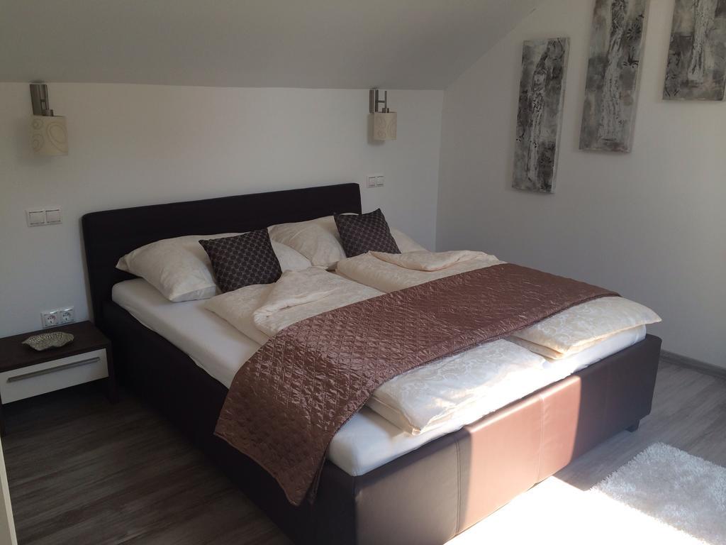 Leiner Apartman Hévíz Chambre photo